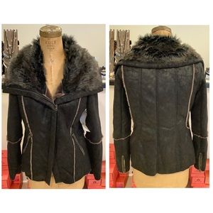 Crackle Suede W/Oversized Faux Fur Collar